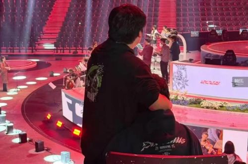 的游戏决定让电竞先走一步一款被中国玩家等了10年(图3)